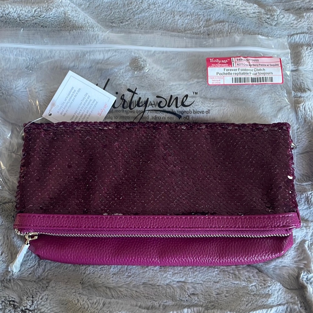 New with Tags Thirty-One Forever Foldover Clutch